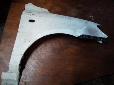 Mazda Demio wing (R)