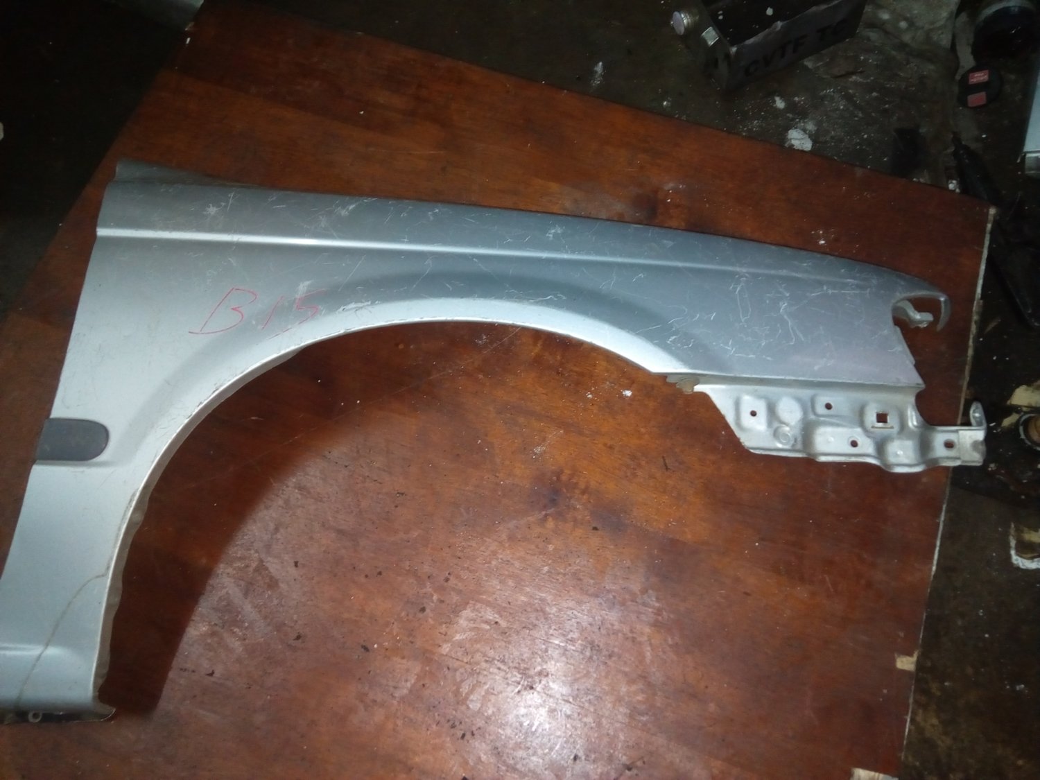 Nissan B15 wing
