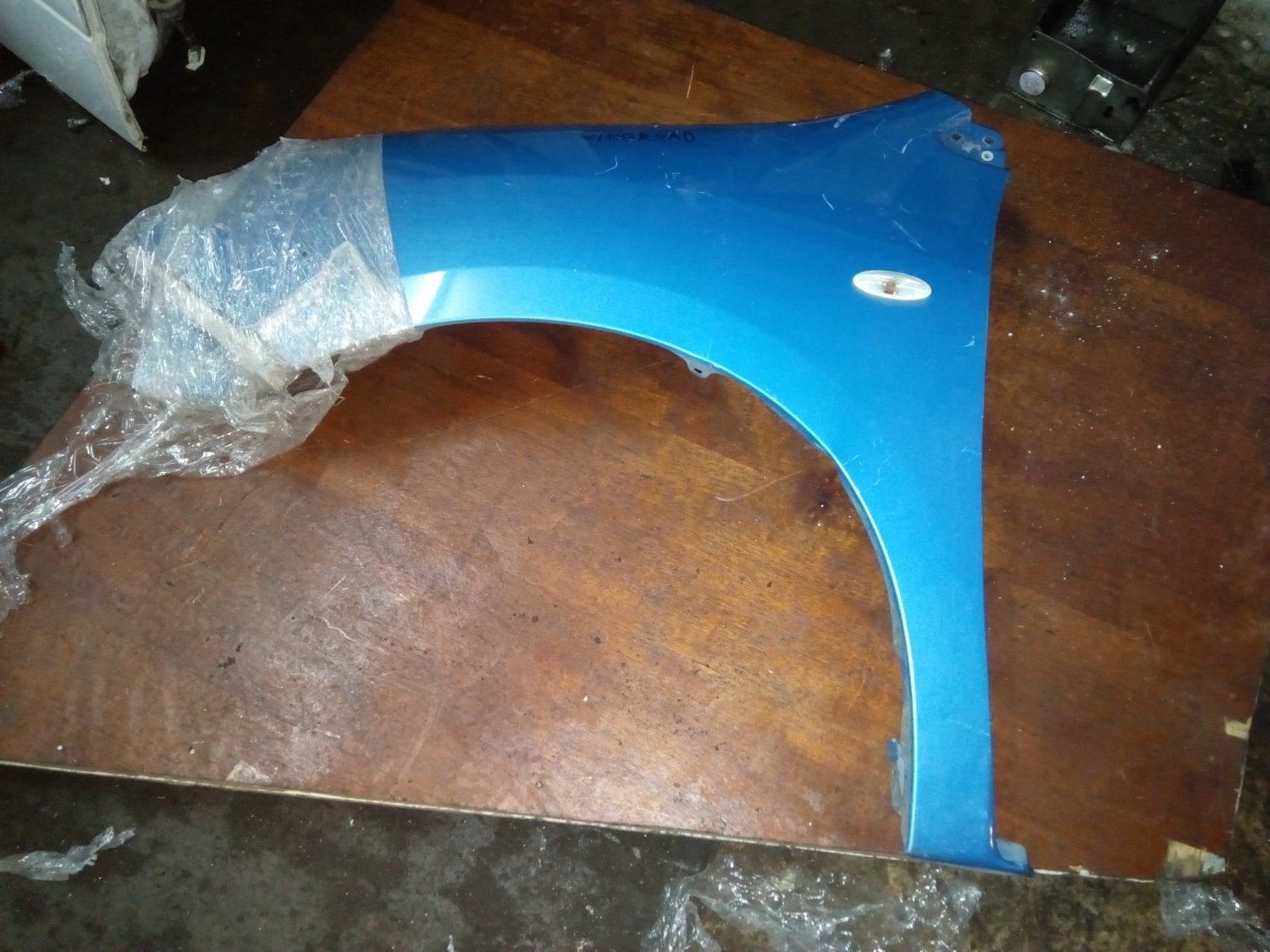 Nissan Wingroad wing
