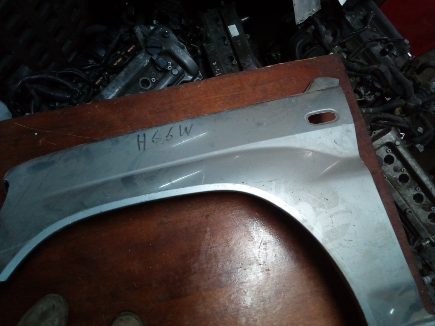 mitsubishi Pajero IO wing