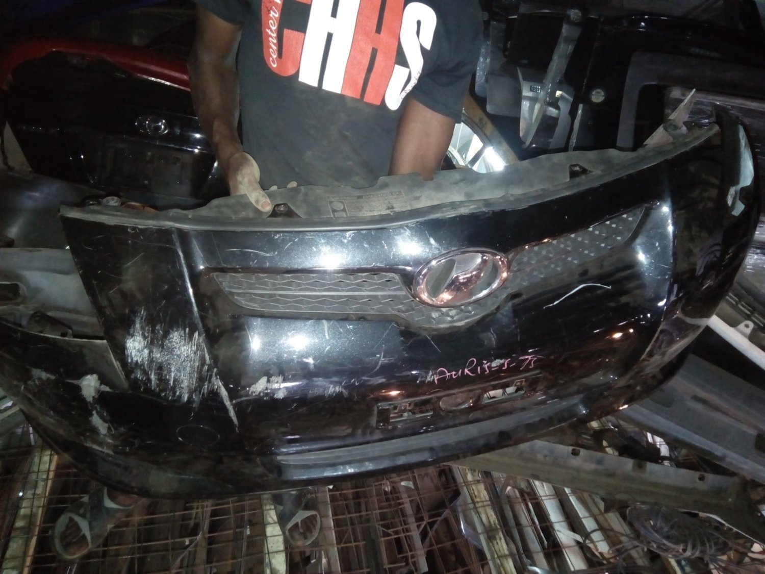 Toyota aurus front bamper