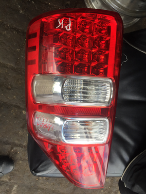 Toyota noah tail light Azr70