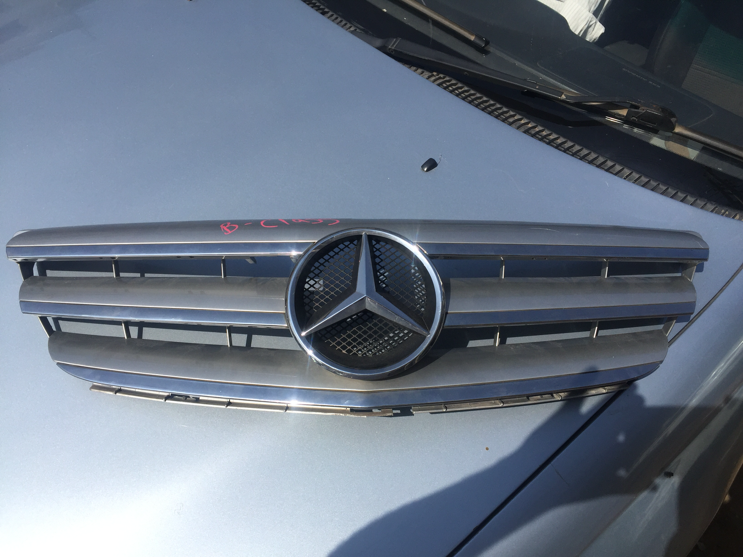 Mercedes benz grill