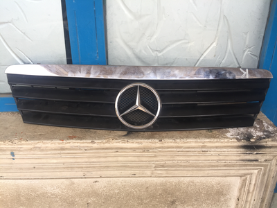Mercedes benz A160 grill