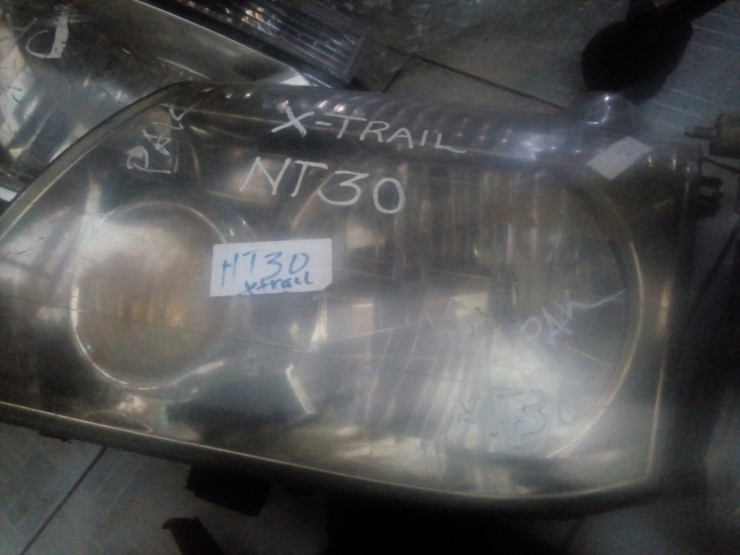 Xtrail (NT30) headlight