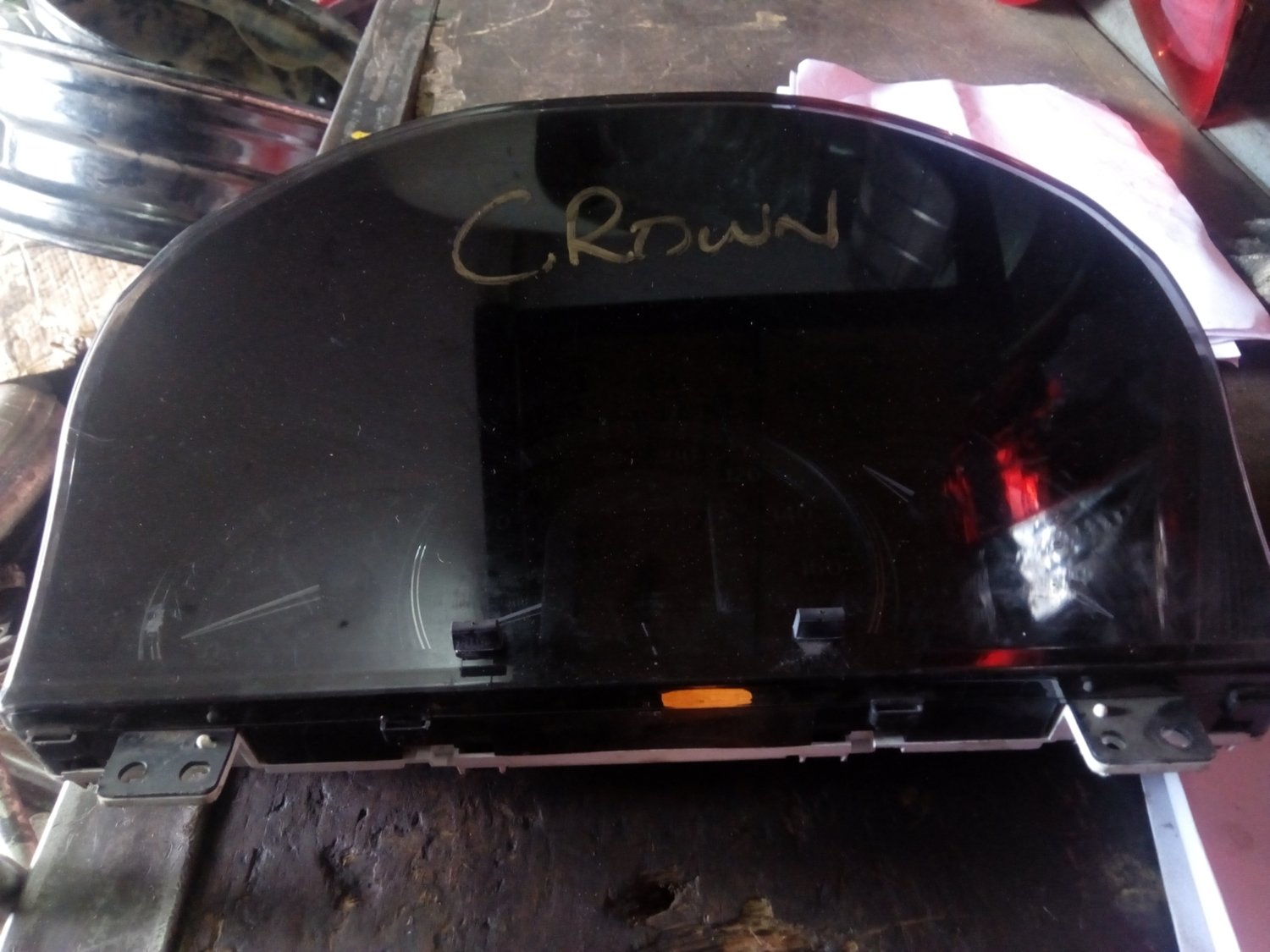 Toyota Crown clock