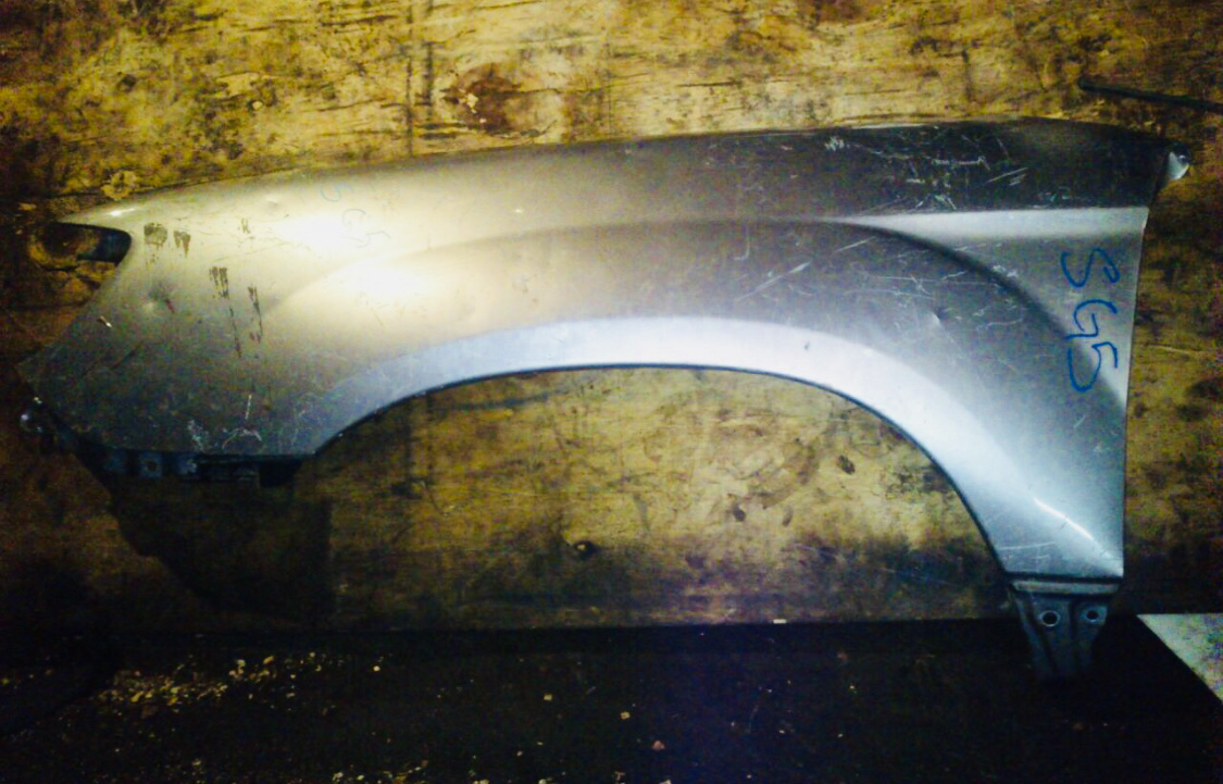 Mercedes Benz wing
