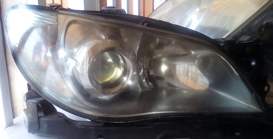 Subaru gh2 headlight 