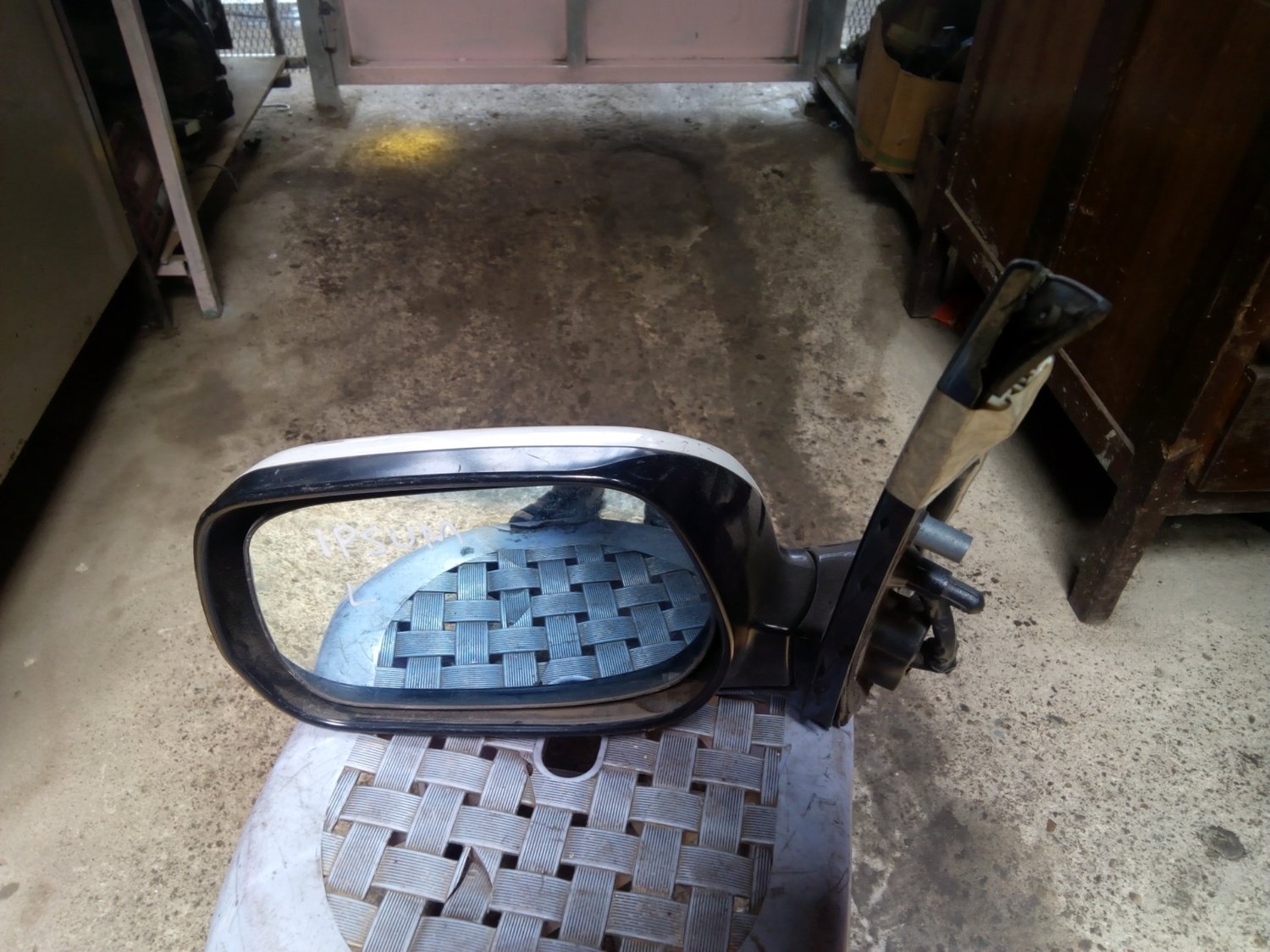 Toyota Ipsum side mirror