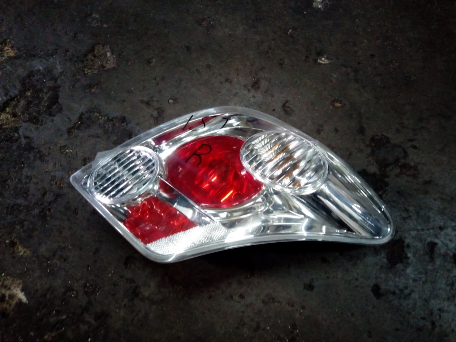 Toyota Ist tail light