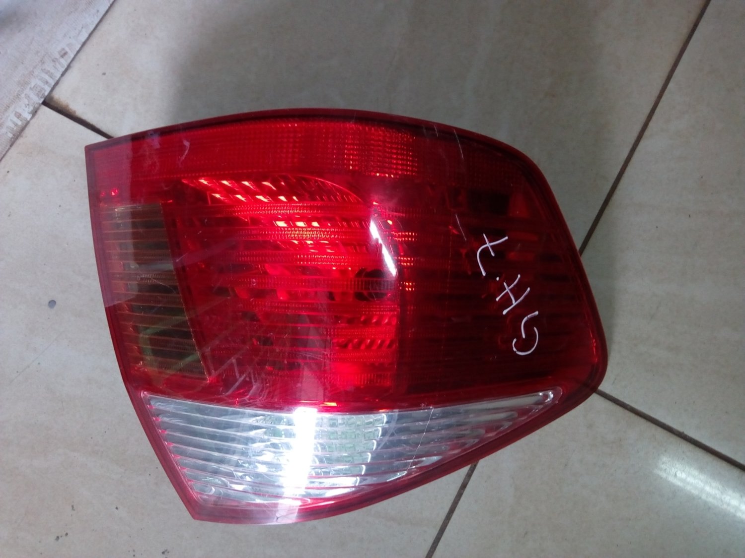 toyota allian Tail light