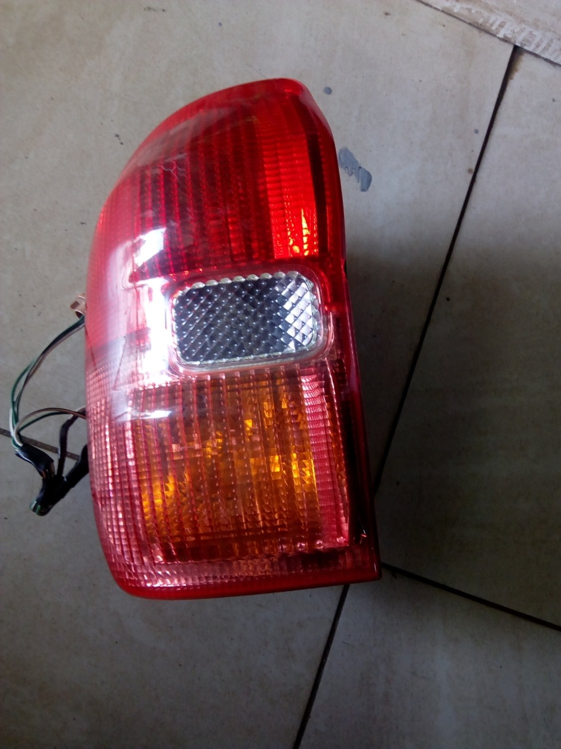 Toyota rah 4 Tail light