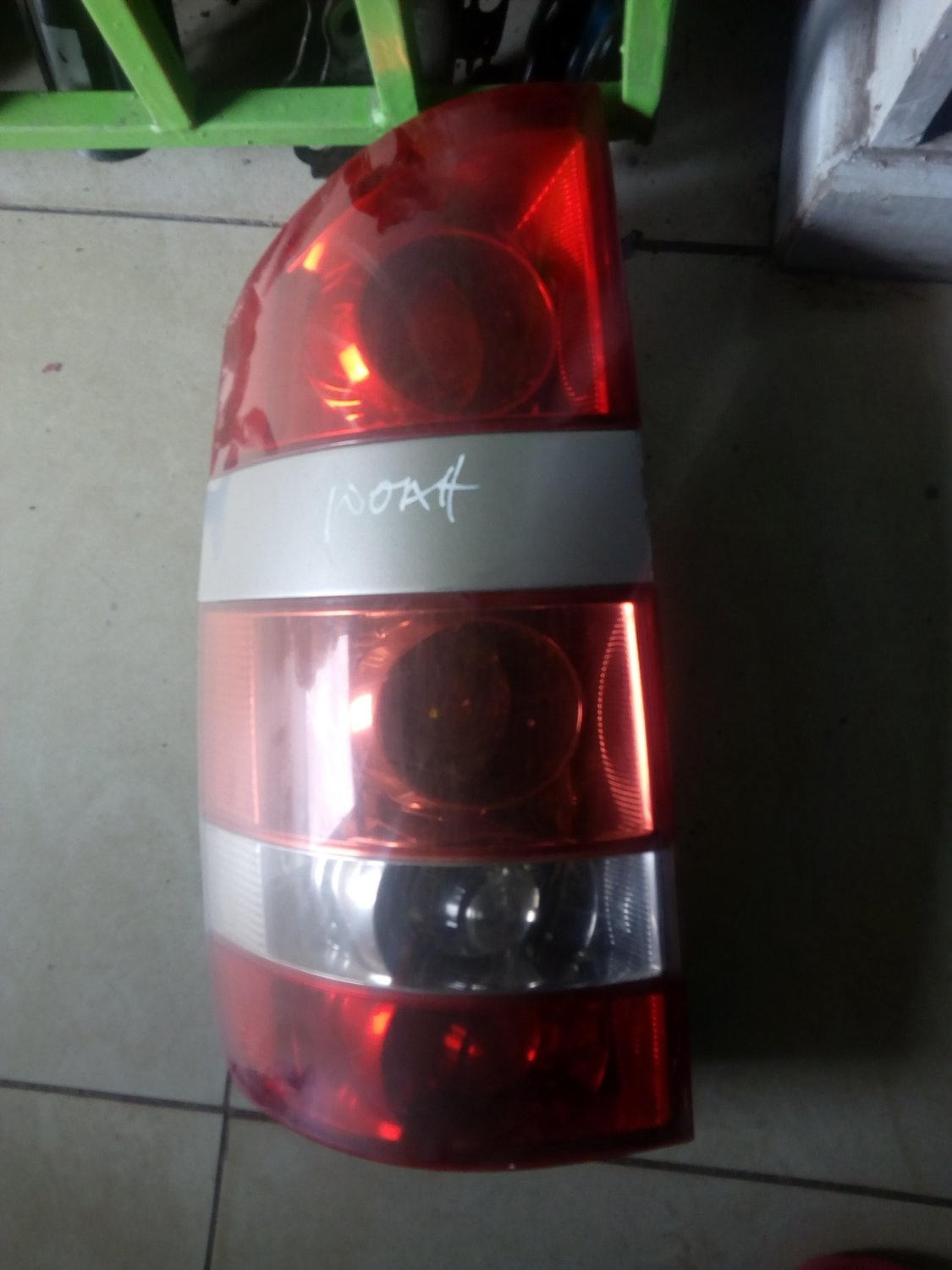 Toyota noah Tail light