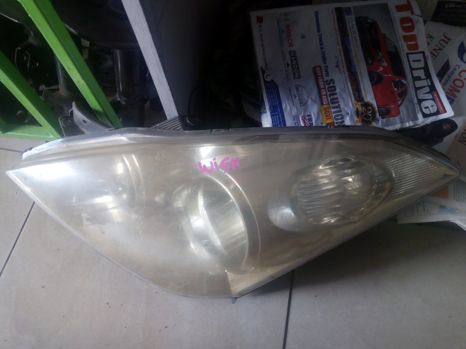 Toyota wish Head light