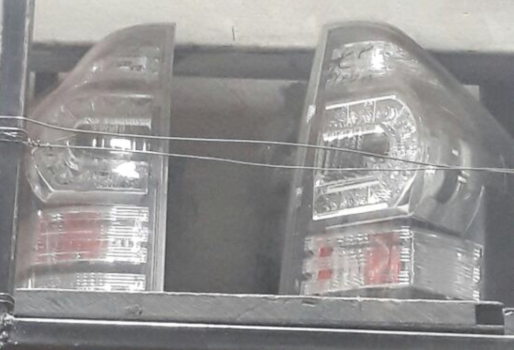 Toyota Noah tail lights 