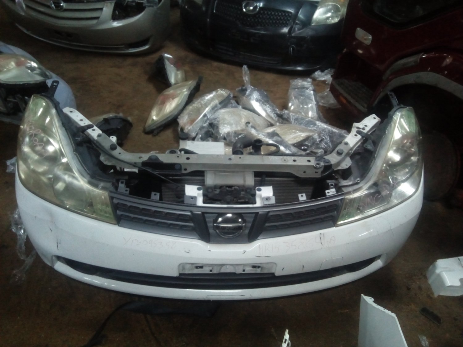  Nissan Wingroad nosecut 