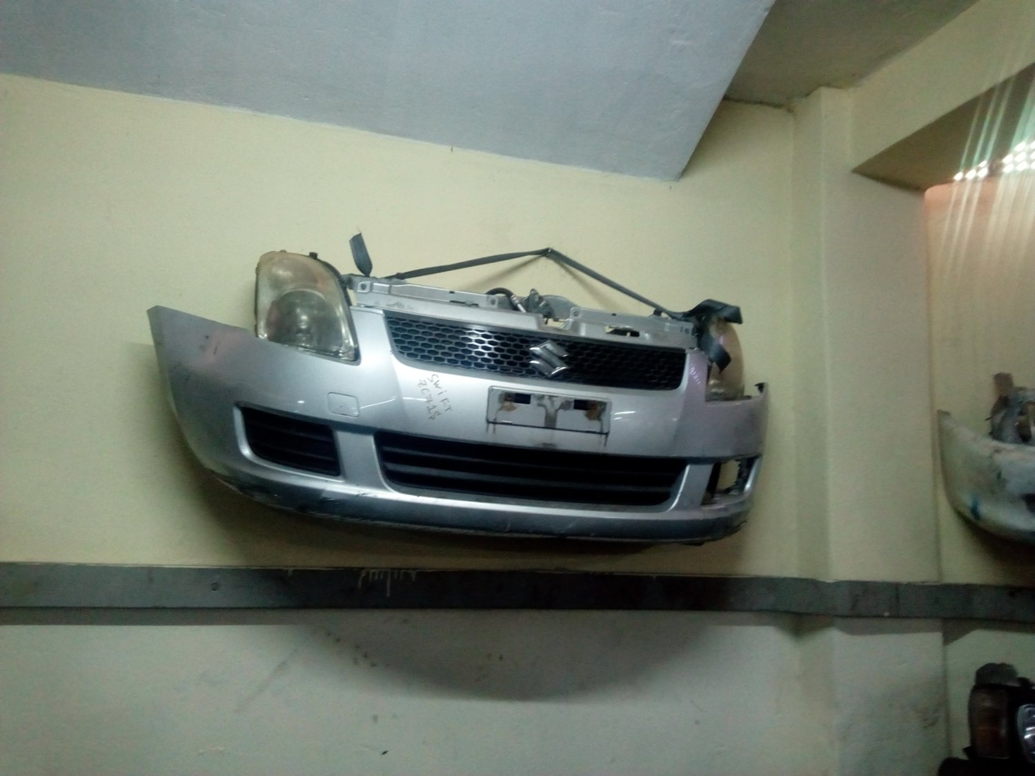 Suzuki Swift nosecut