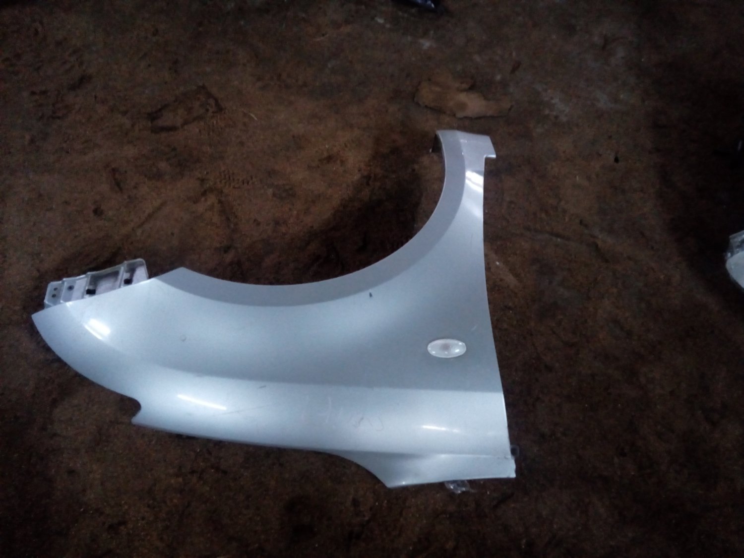 suzuki Swift wing