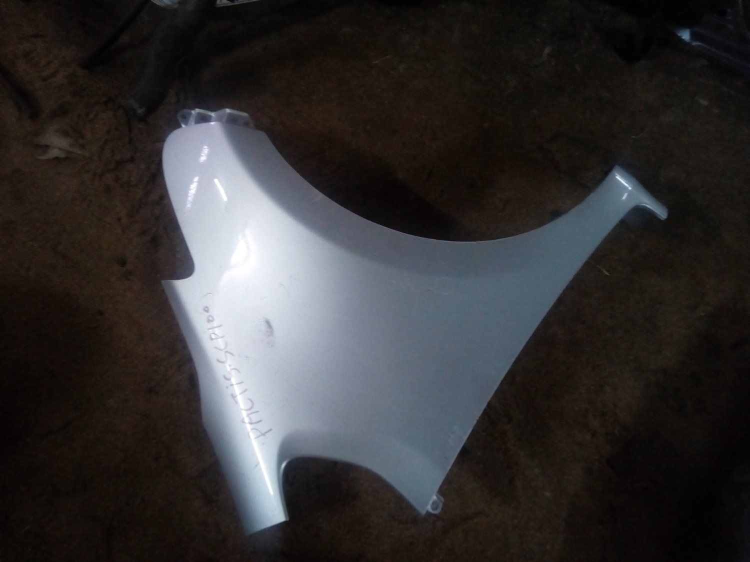 Toyota Ractis scp100