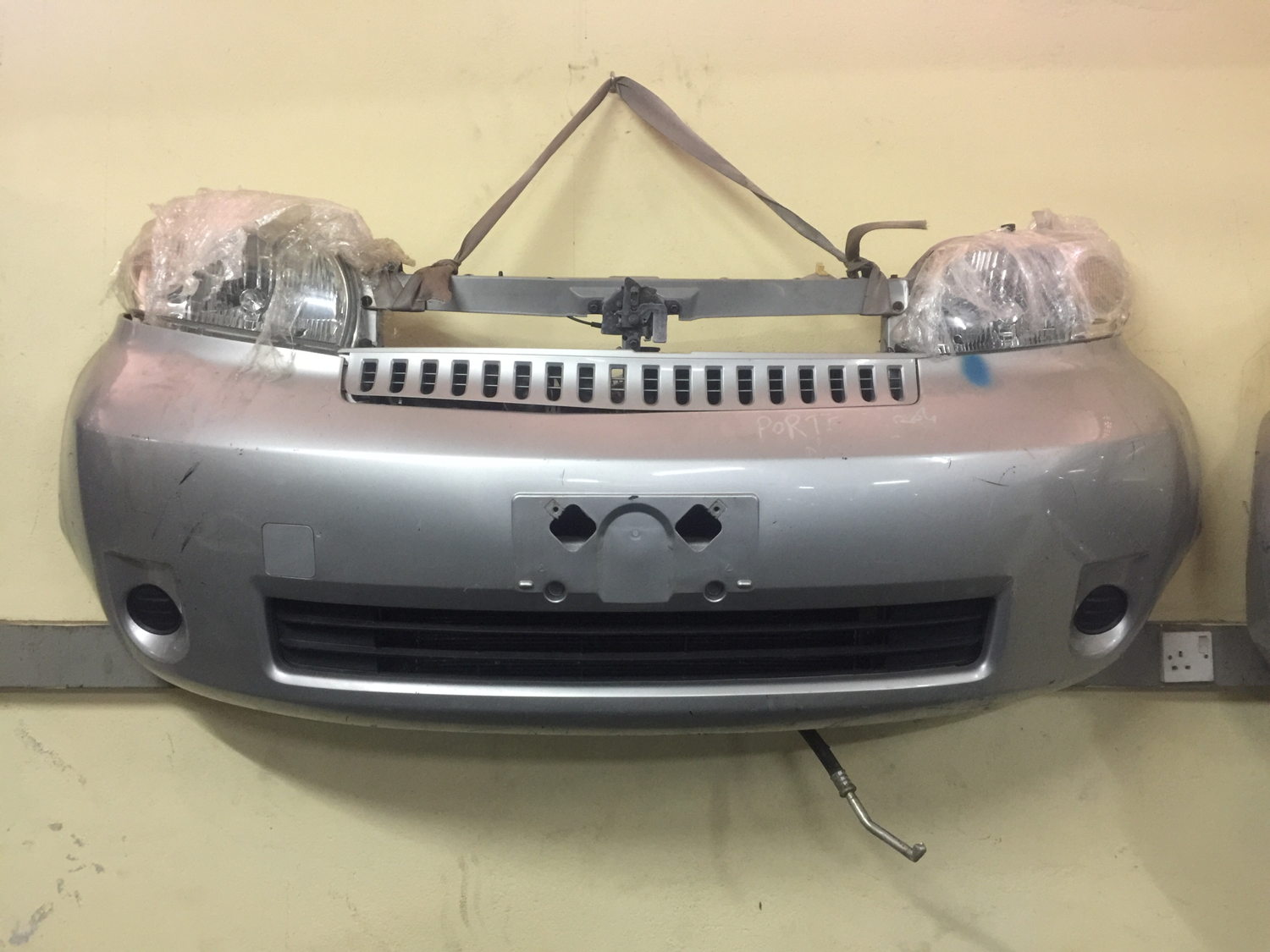Toyota porty nose cut