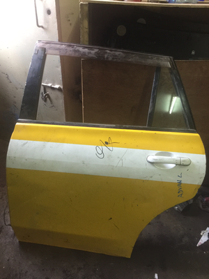Nissan ad van rear laft door 