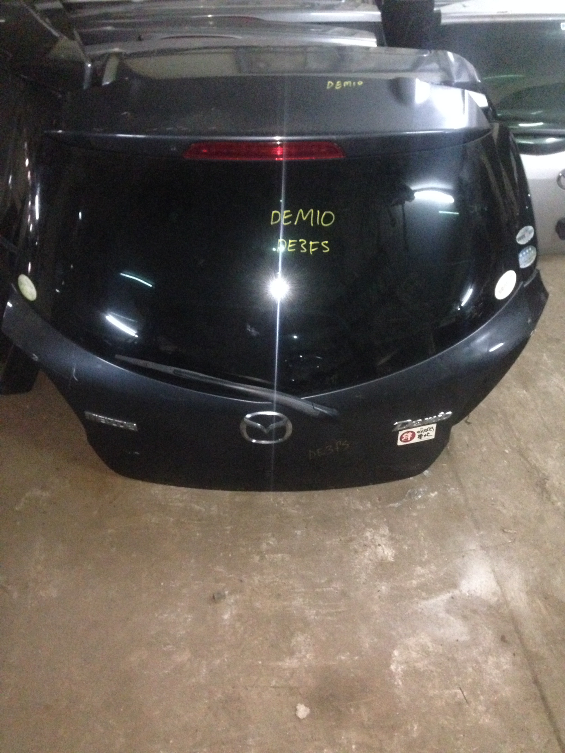 Mazda demio