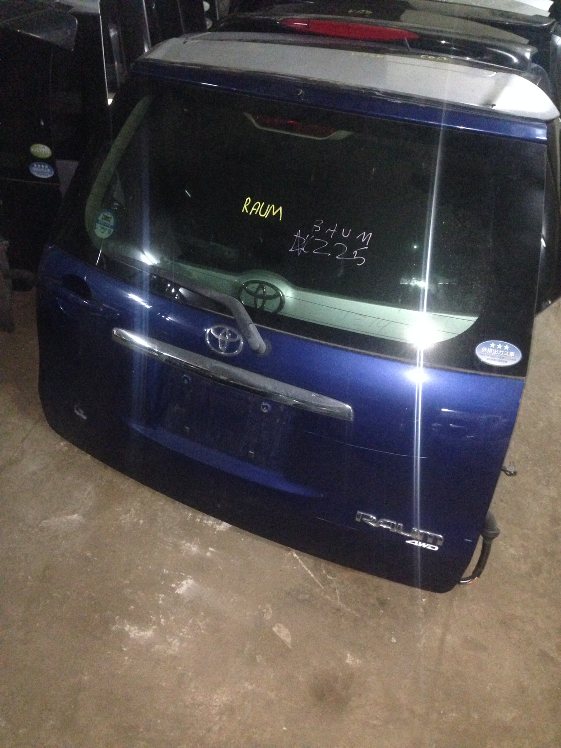toyota RAUM boot