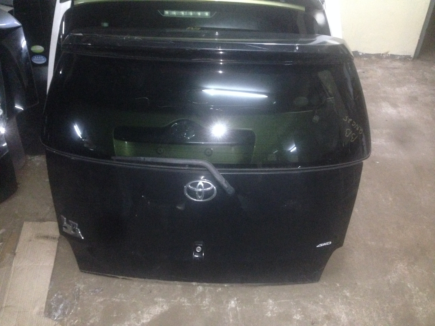 toyota BB boot door