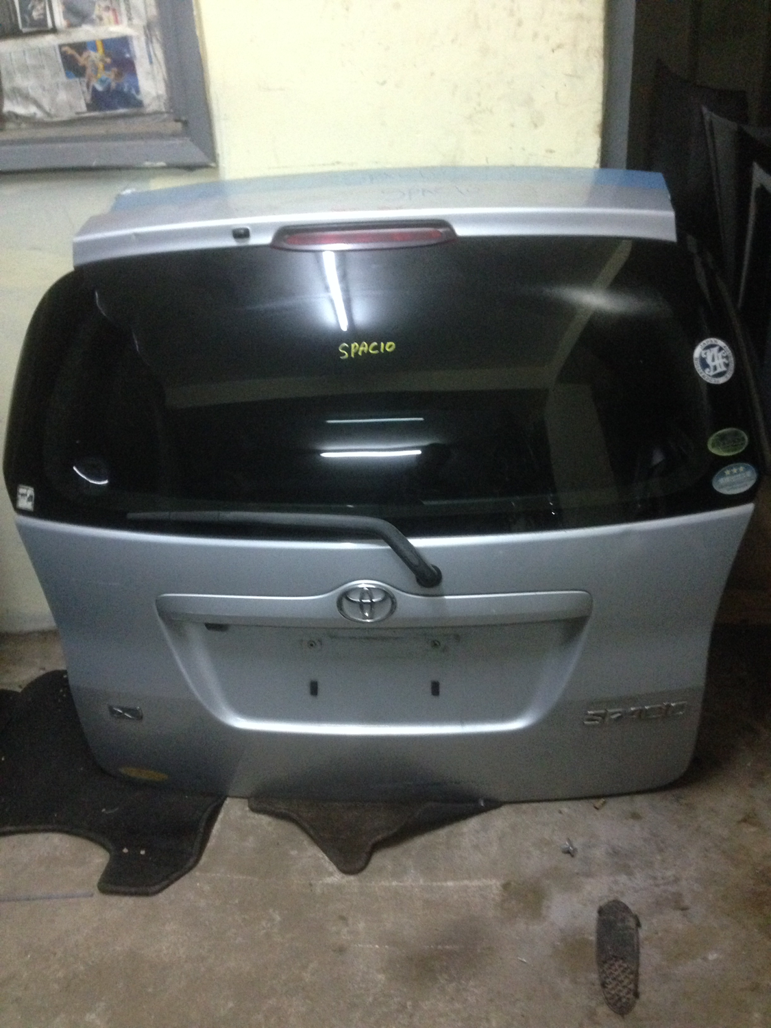 Toyota Spacio boot