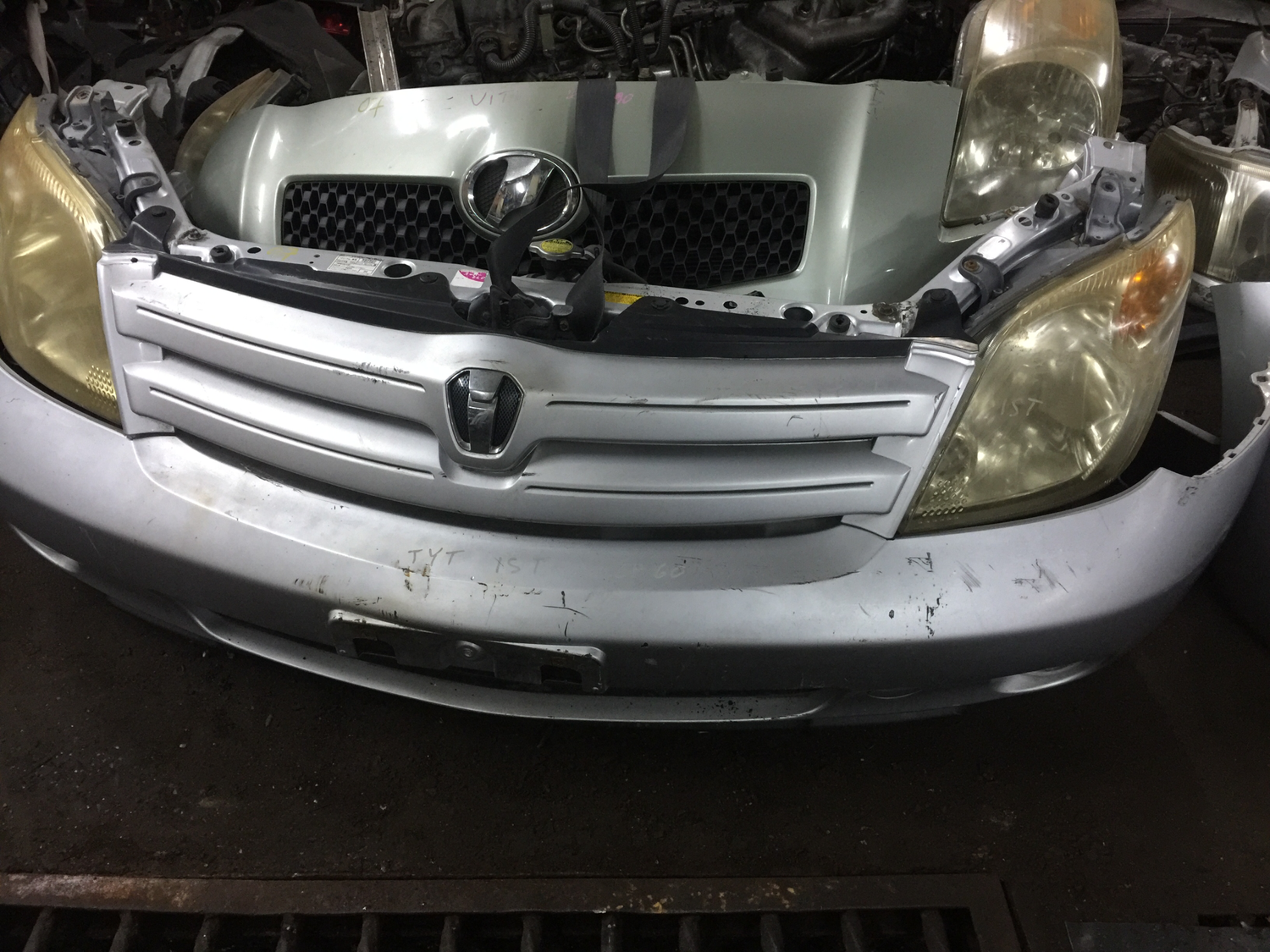 Toyota ist nose cut