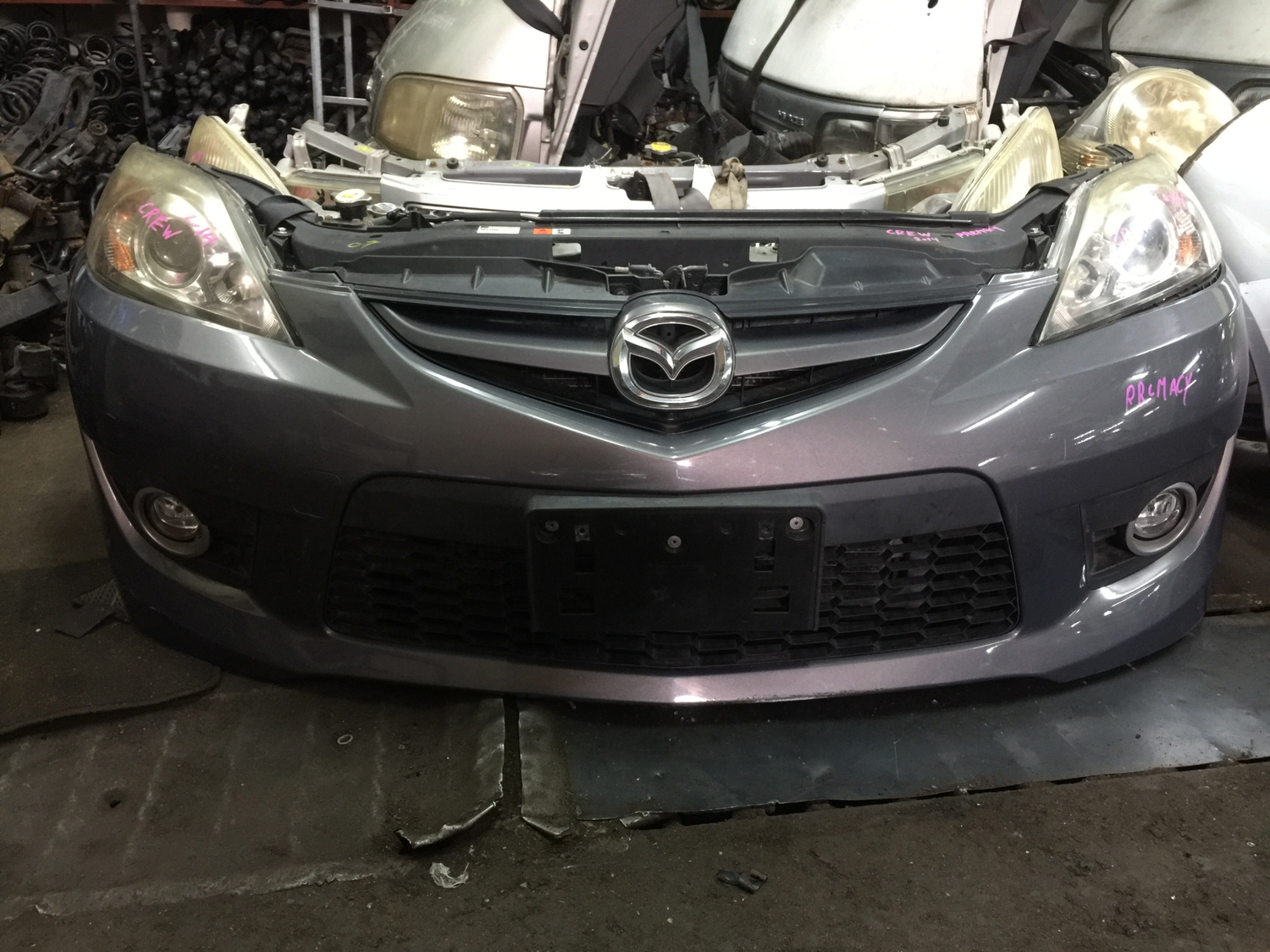 Mazda premacy nose cut