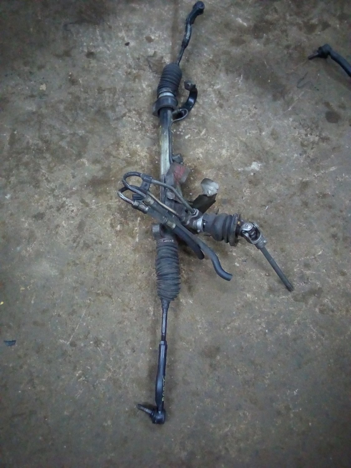 Toyota porte steering rack