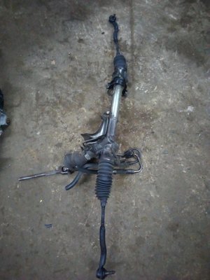 Toyota porte steering rack
