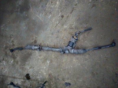 Toyota Vitz steering rack