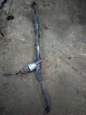 Toyota Vitz steering rack