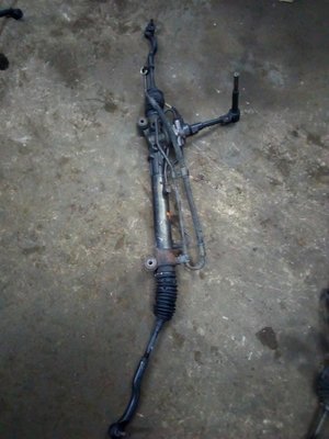Toyota Estima steering rack