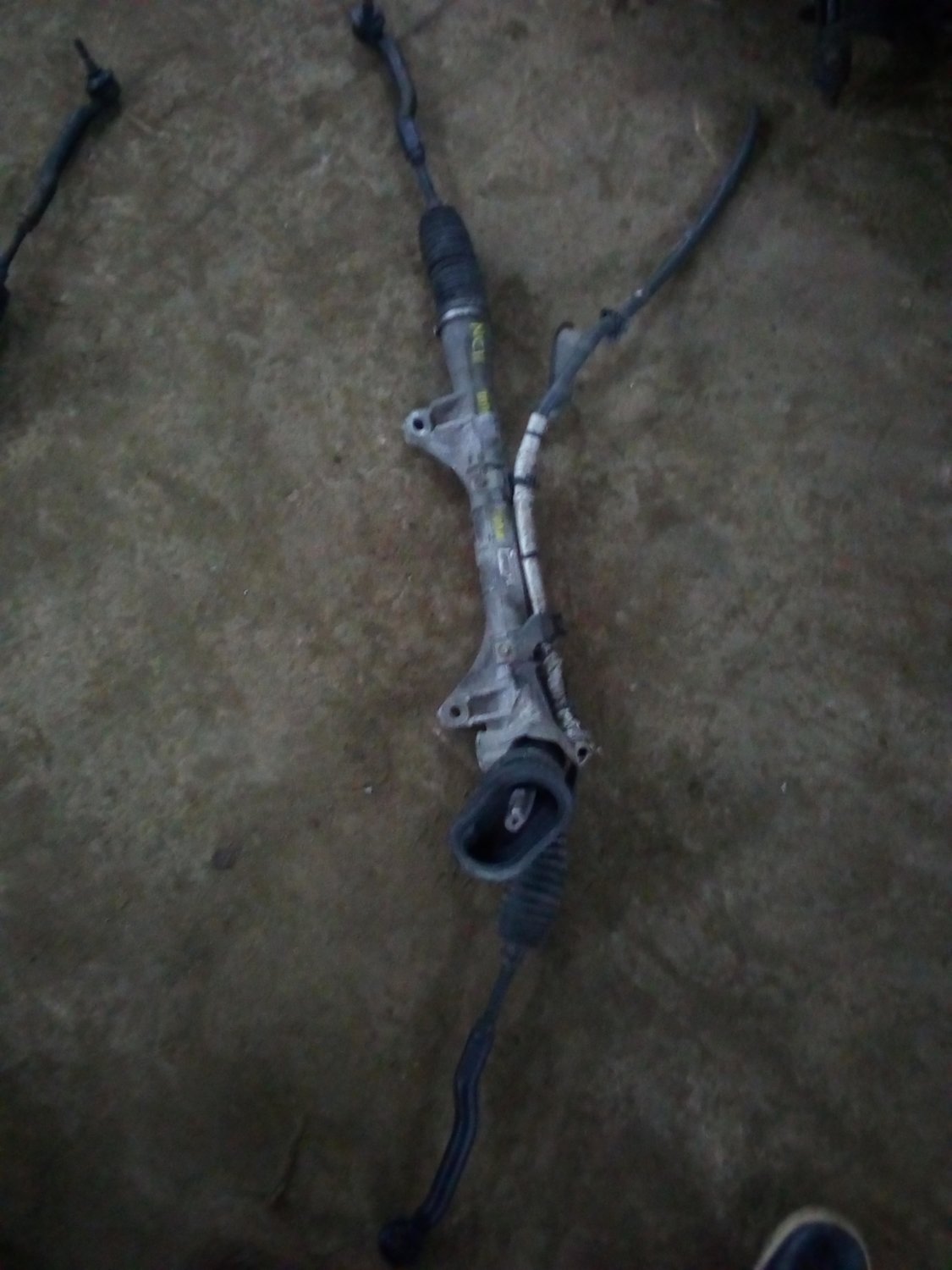 Nissan tiida steering rack