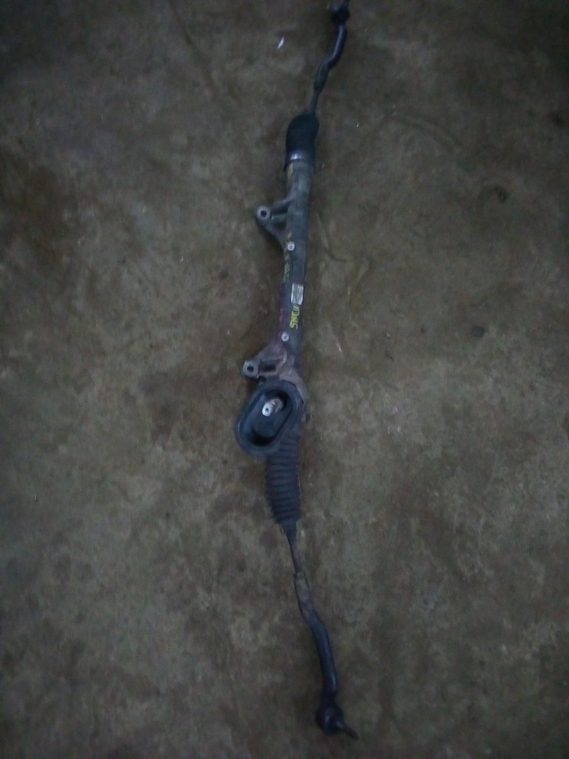 Nissan Tiida saloon steering rack