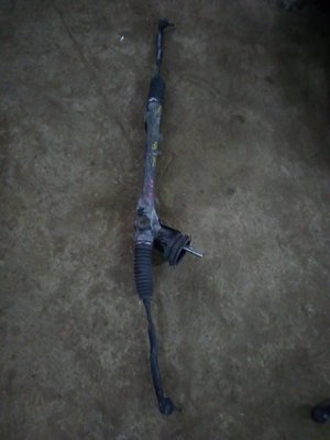 Nissan Tiida saloon steering rack