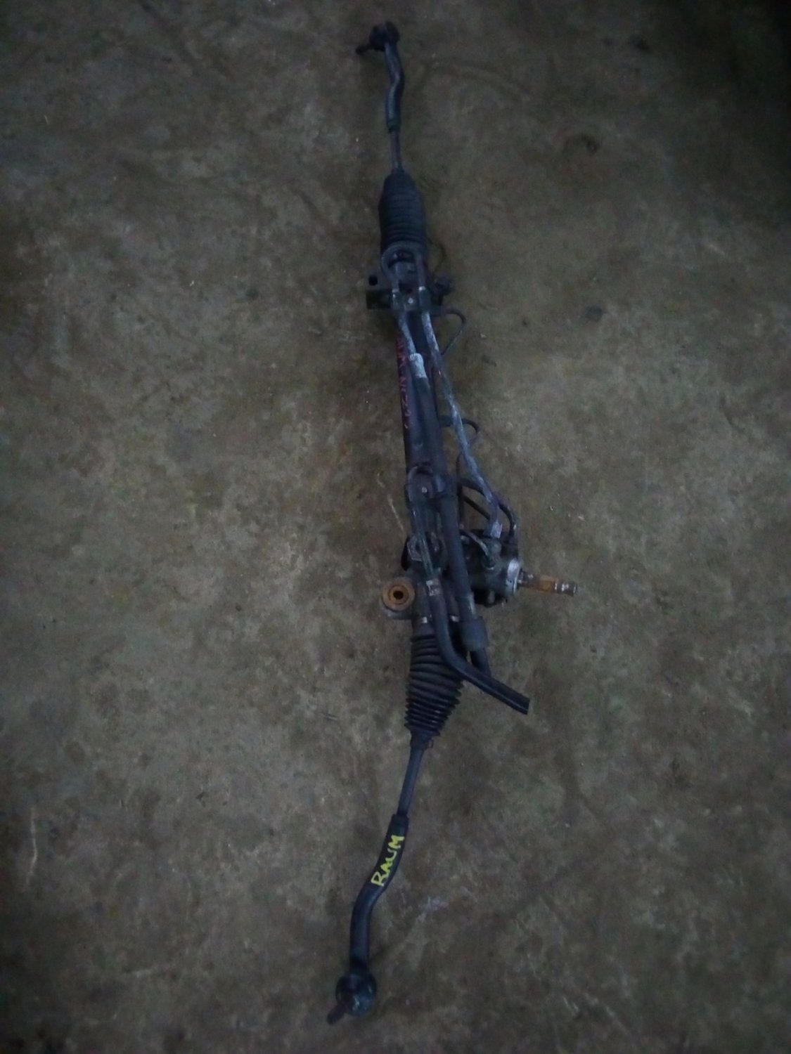 Toyota Raum steering rack
