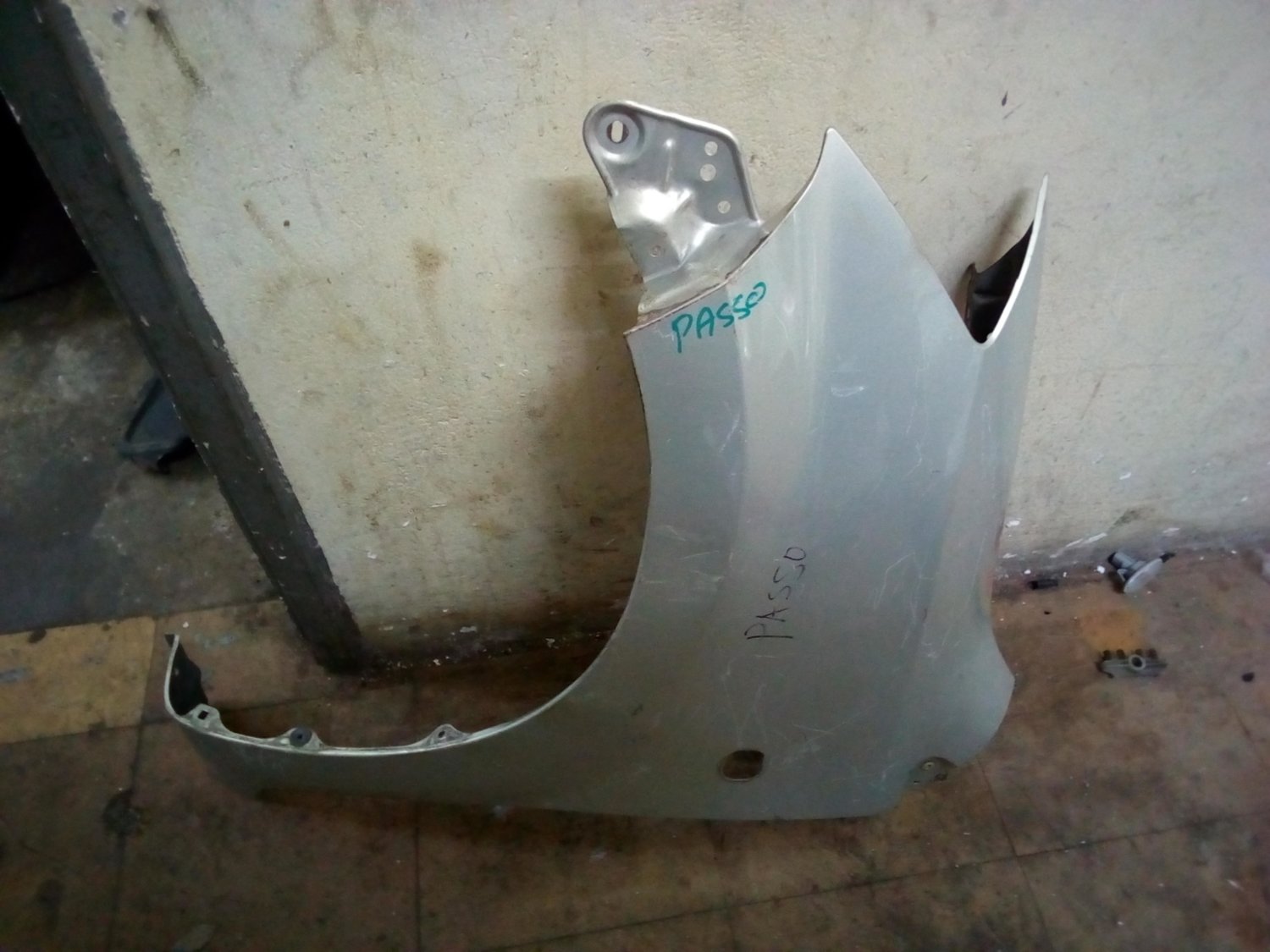 Toyota passo wing