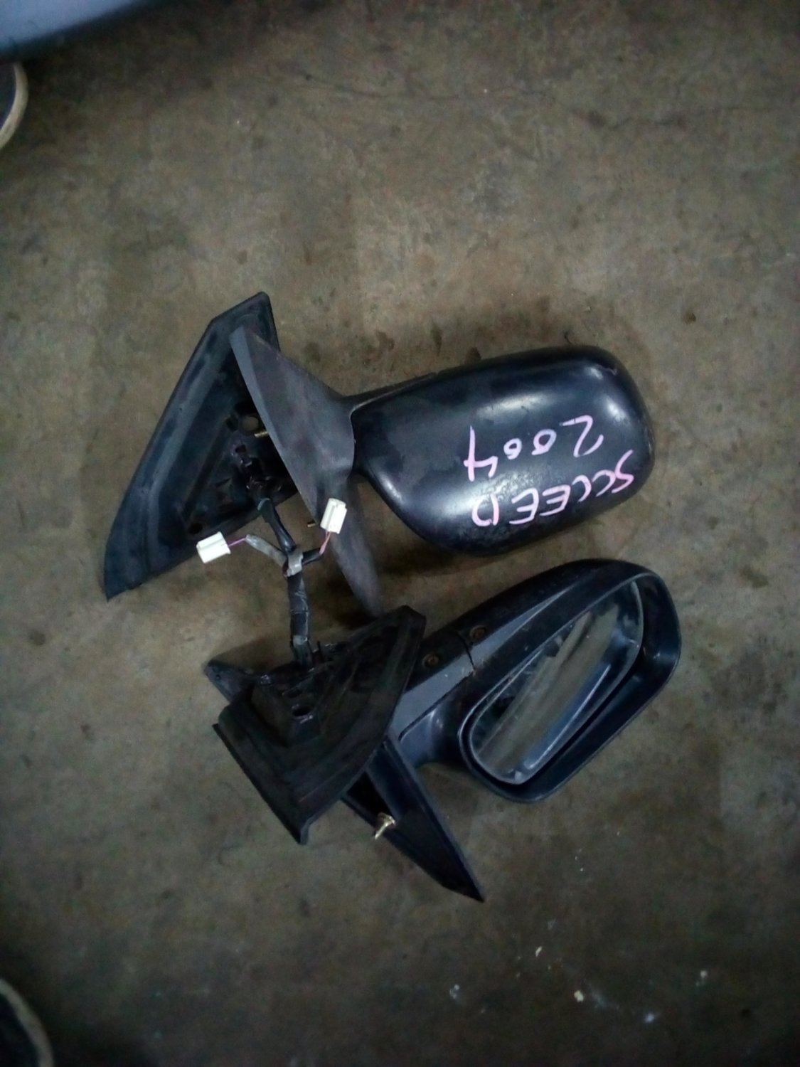 Toyota succed2004 sidemirror