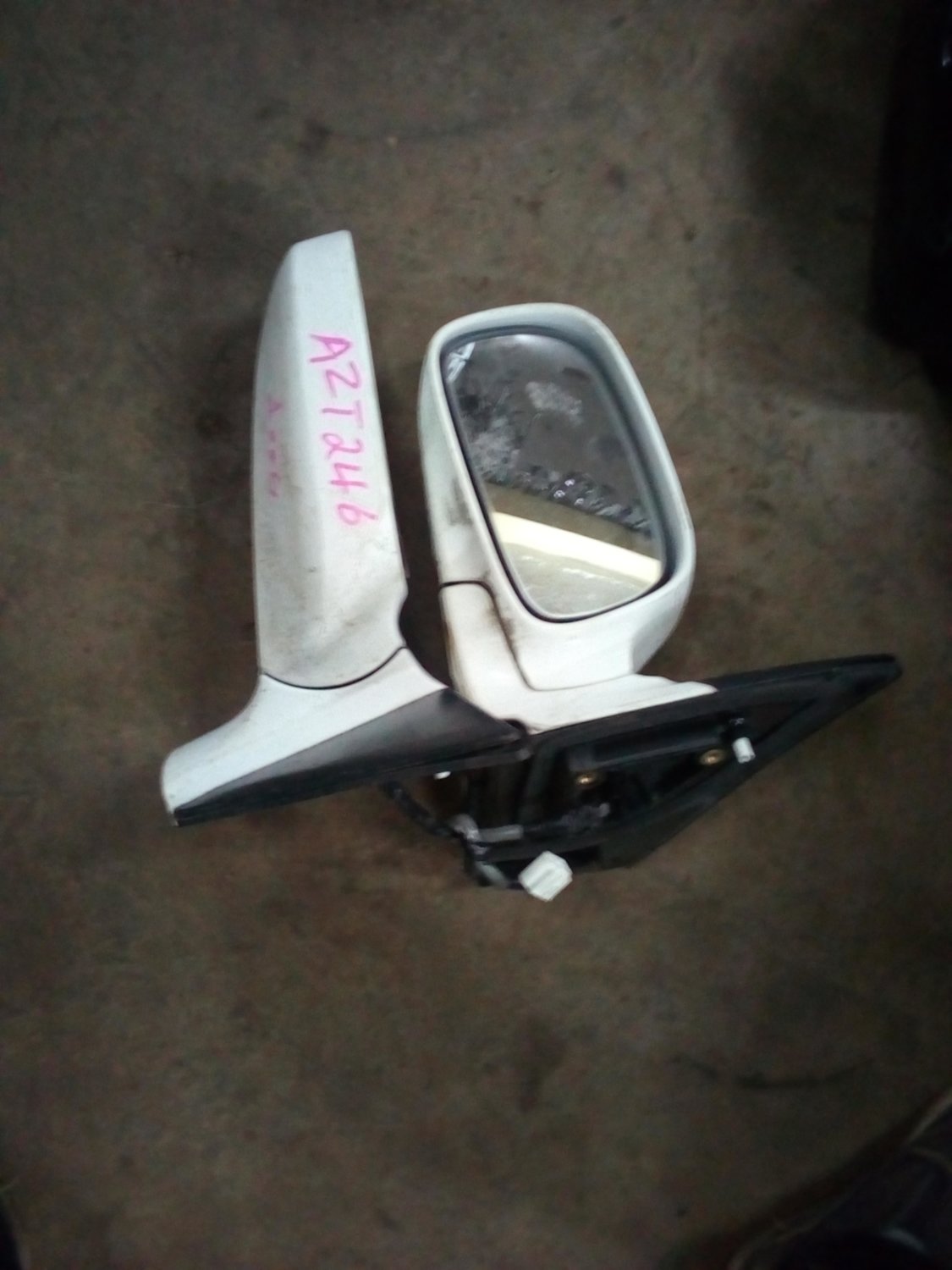 Toyota caldina 2004 side mirror