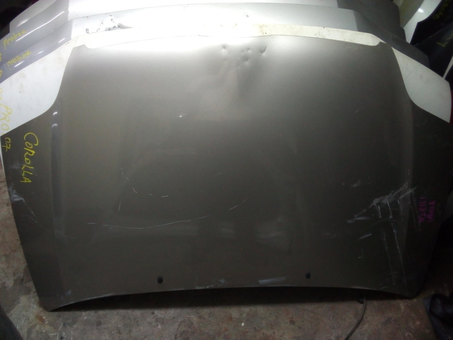 Toyota corolla nze bonnet