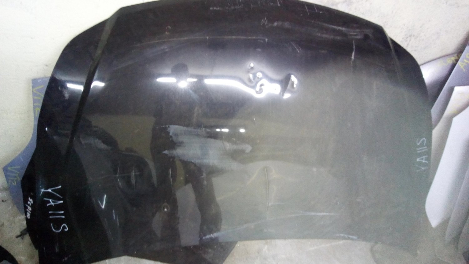 Toyota Auris bonnet