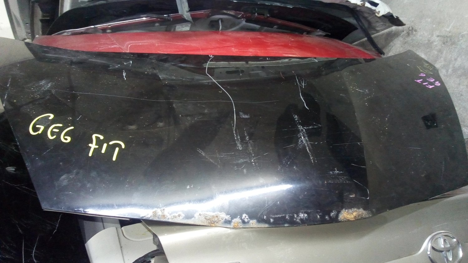 Honda fit bonnet