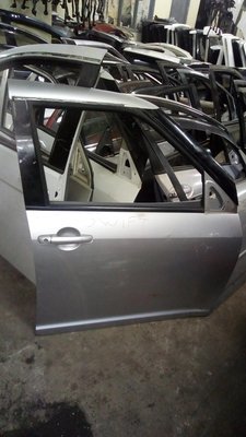 Suzuki swift front right door