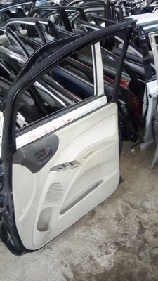 Mitsubishi colt front right door