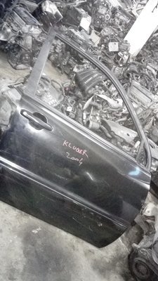 Toyota Kluger 2004 front right door