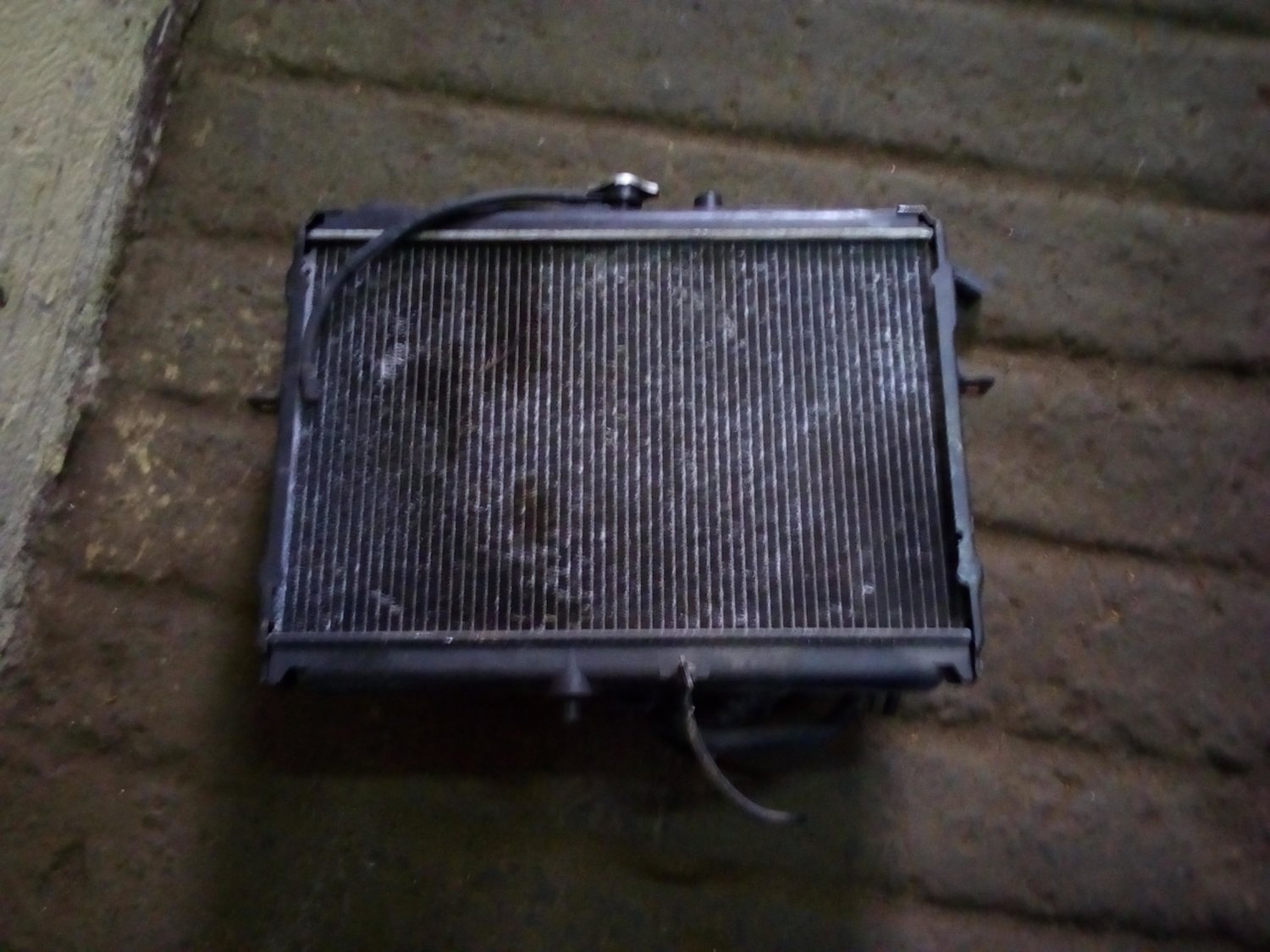Nissan vannette radiator